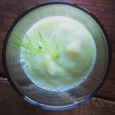 Fennel, Lemon, Pear and Celery Smoothie